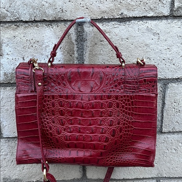 Elegant Brahmin Red Crocodile-Embossed Leather Handbag - Picture 4 of 13